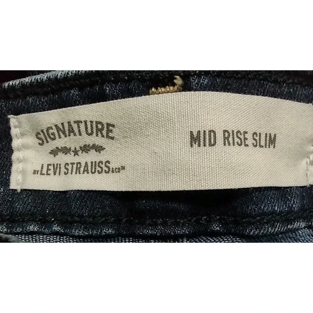 Jeans Signature by Levi Strauss Slim Mid‎ Rise Blue 8M W29 L30 Women's Normcore